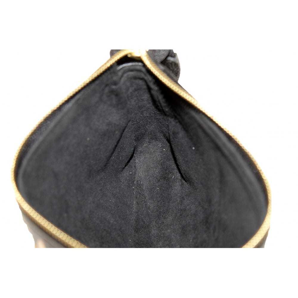 Louis Vuitton Pochette Accessoire leather handbag - image 12