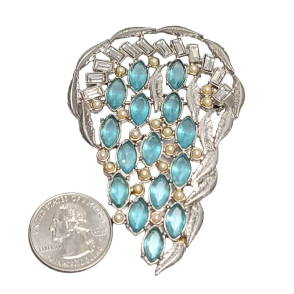 1928 Jewelry Silvertone Aqua Blue Rhinestone Laur… - image 2