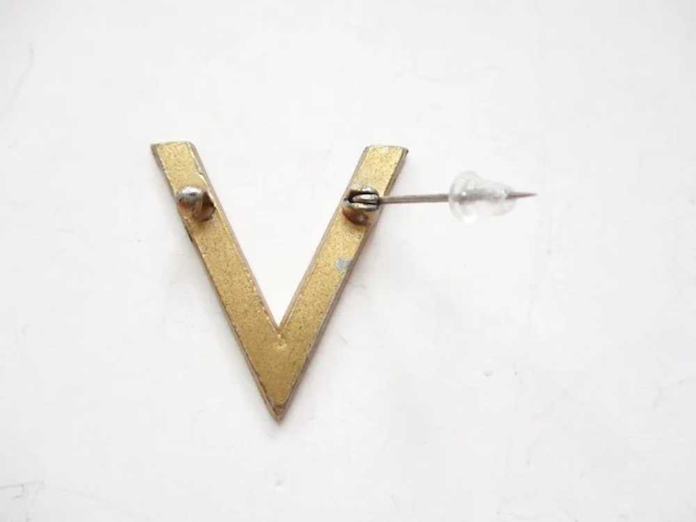 WWII Victory Pin V for Victory Brooch Dot Dot Dot… - image 11