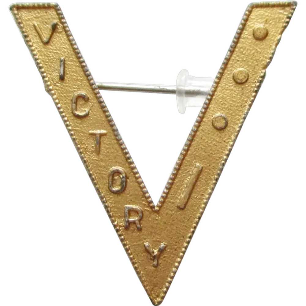 WWII Victory Pin V for Victory Brooch Dot Dot Dot… - image 1