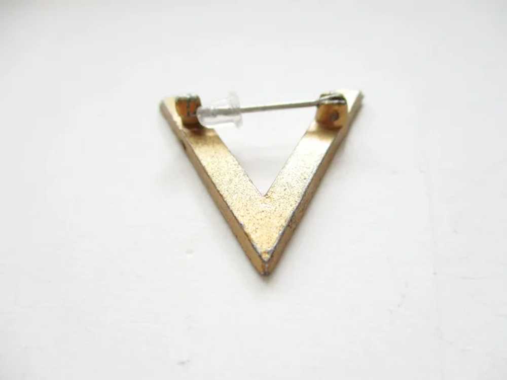 WWII Victory Pin V for Victory Brooch Dot Dot Dot… - image 7