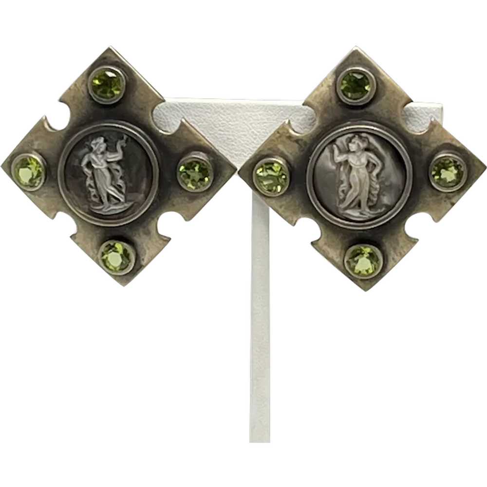 Stephen Dweck MOP Cameo, Peridot, and Sterling Cl… - image 1