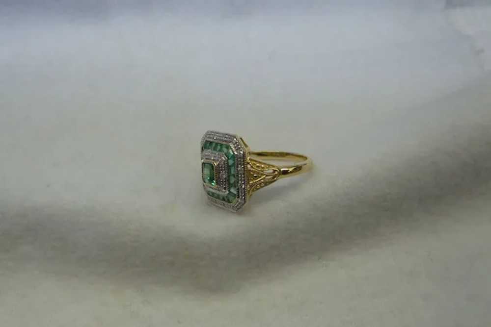 Classic Solid 14kt Natural Columbian Emeralds and… - image 8