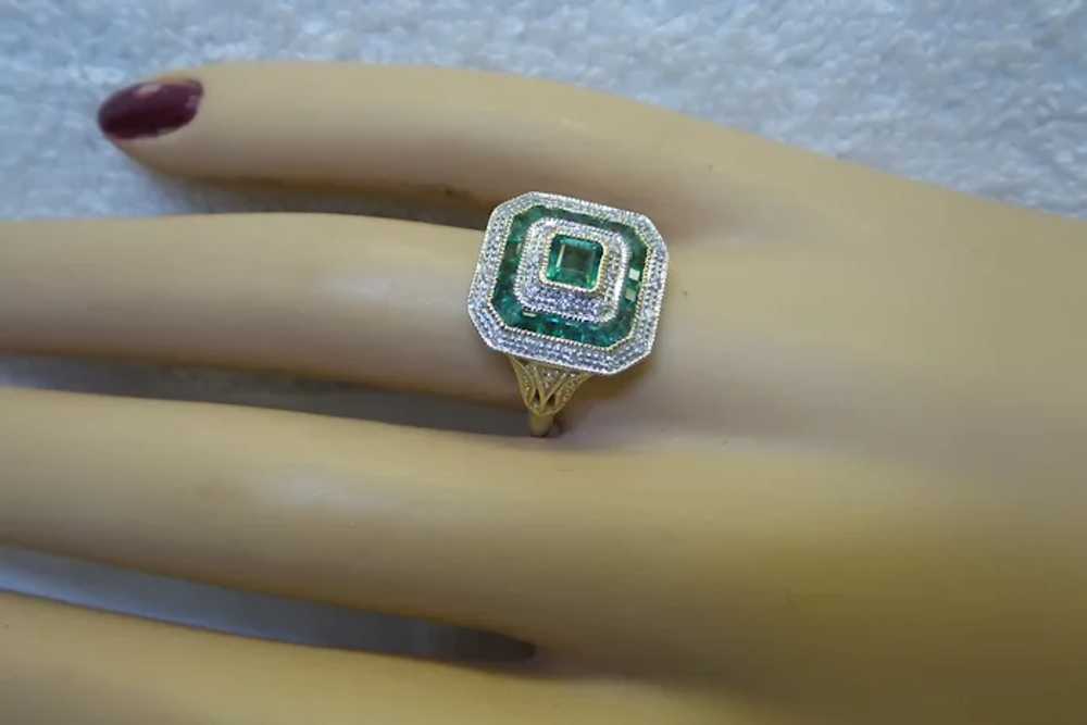 Classic Solid 14kt Natural Columbian Emeralds and… - image 9