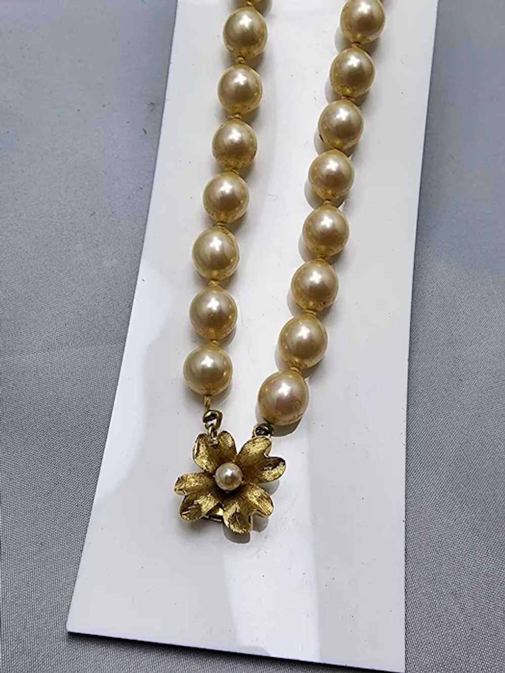 Vintage Signed Vendome Glass Pearl Bracelet [A761] - image 3