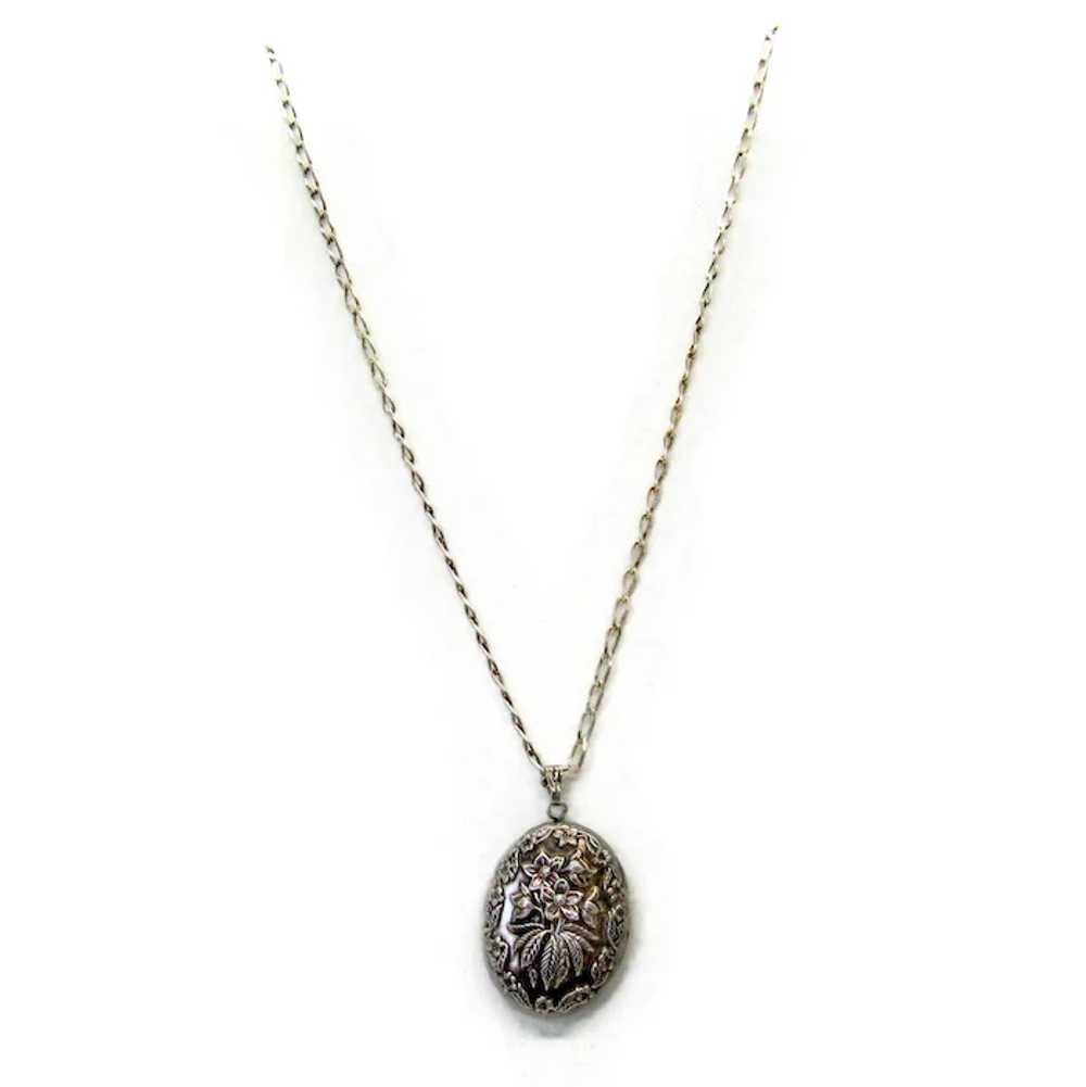 Gorgeous Sterling Repousse Floral Puffy Pendant D… - image 3