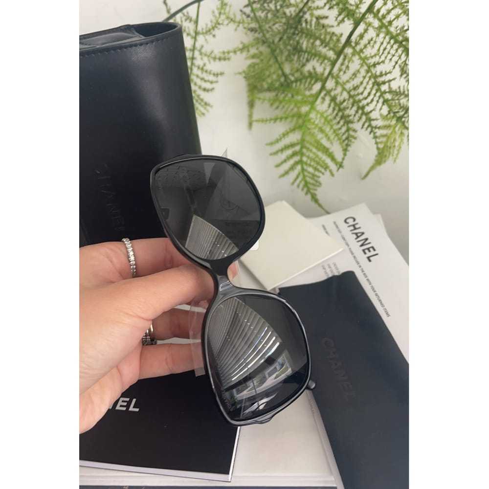 Chanel Oversized sunglasses - image 4