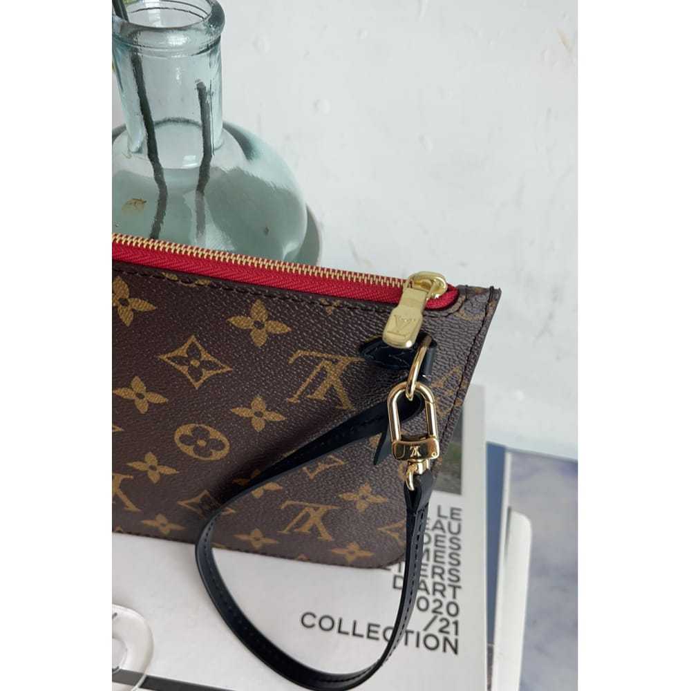Louis Vuitton Abbesses Messenger cloth handbag - image 10