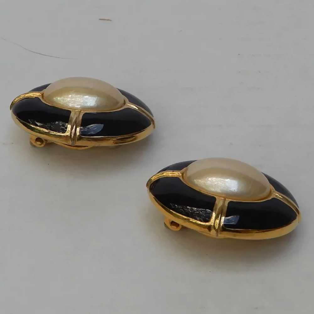 Signed Carolee Gold Tone Faux Pearl Black Enamel … - image 3