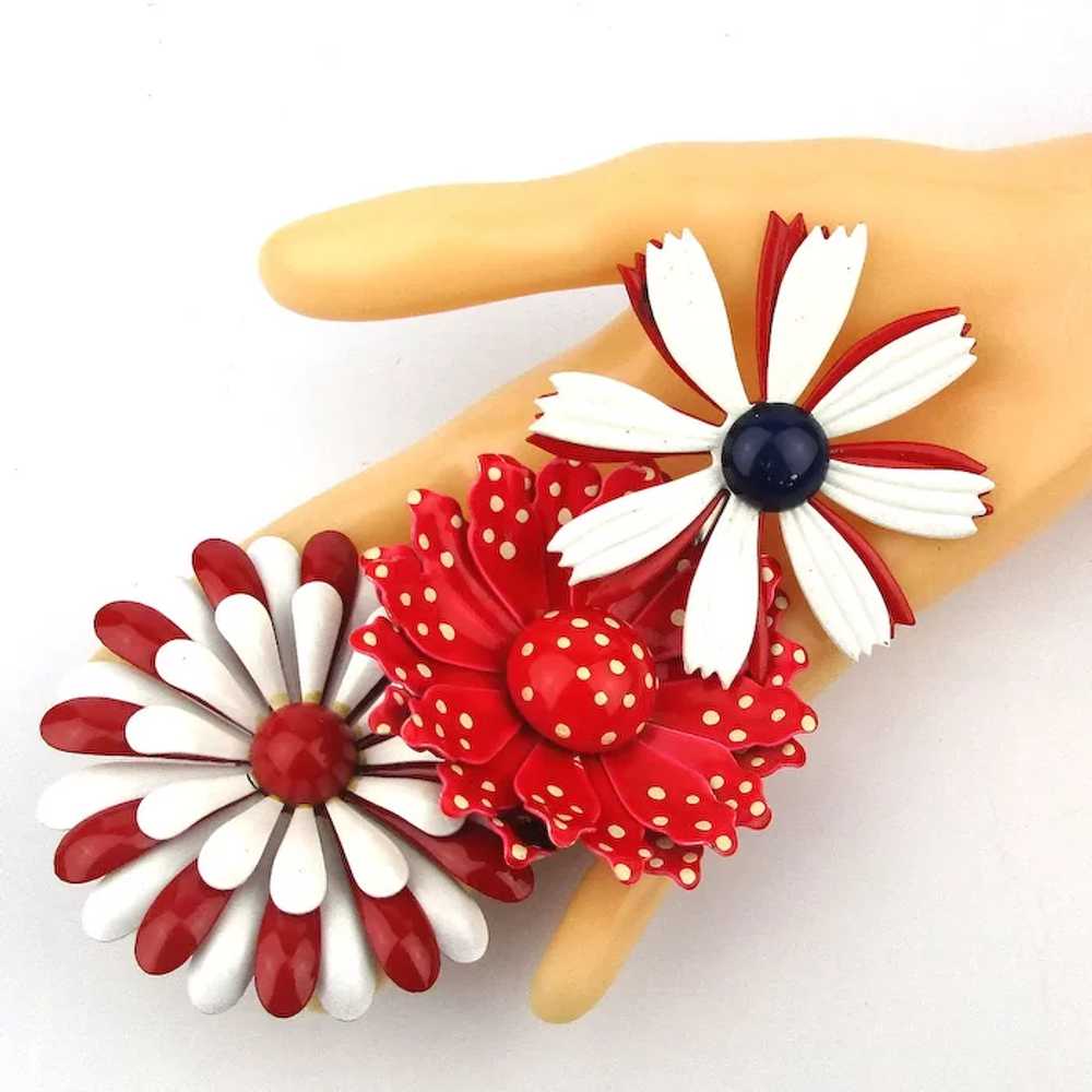 1960s Trio of Red n White Enamel Flower Pins - image 2