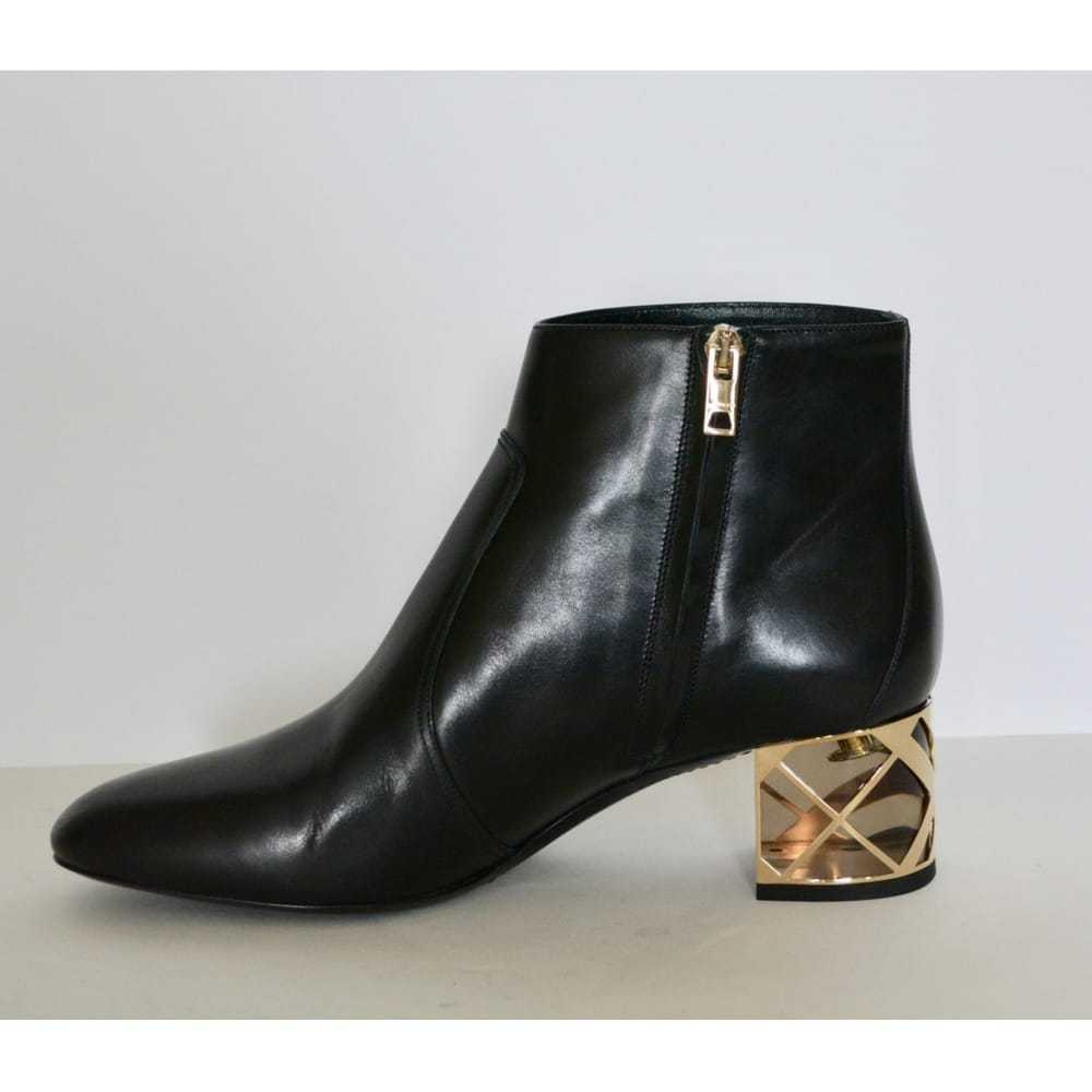 Burberry Leather boots - image 10