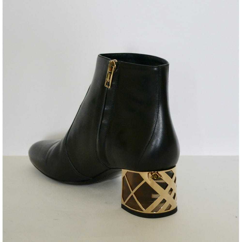 Burberry Leather boots - image 8