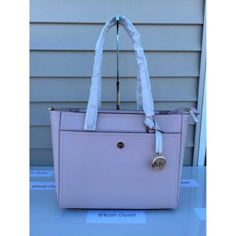 Michael Kors Leather tote - image 12