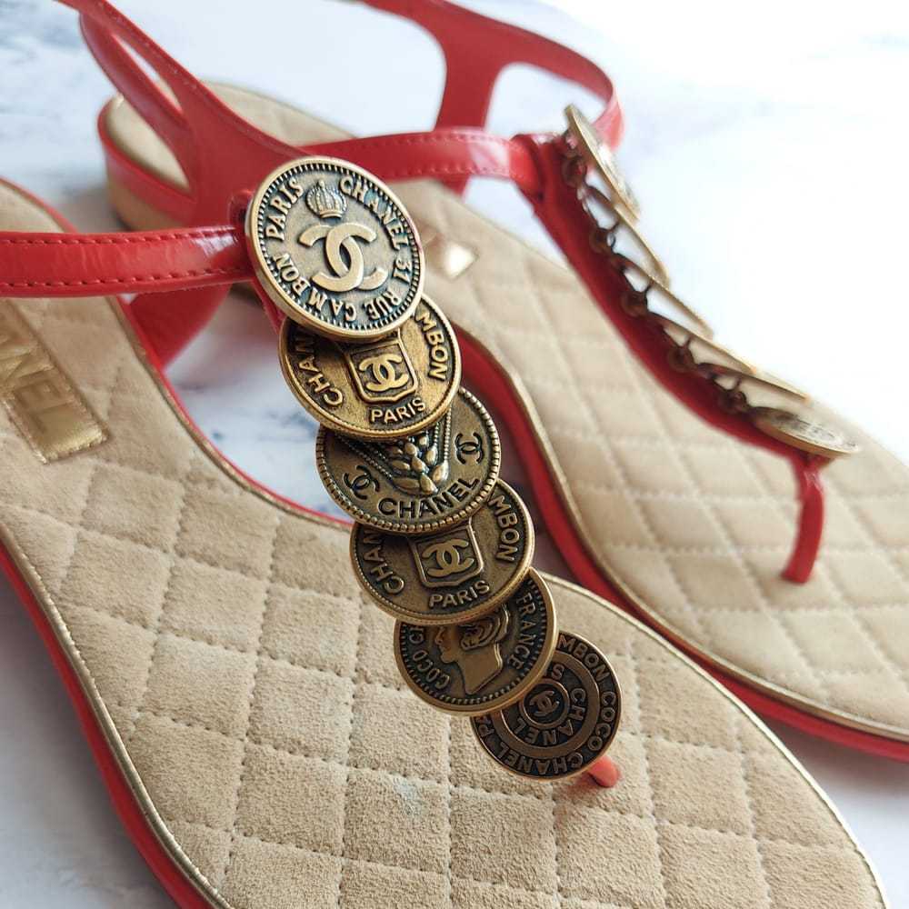 Chanel Leather flip flops - image 3