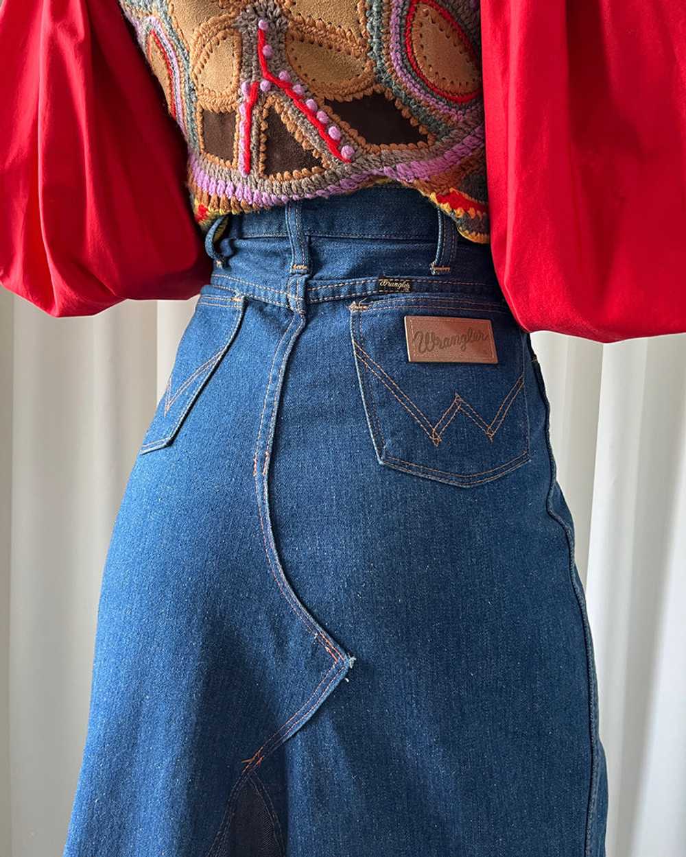 70s Applique Denim Maxi Skirt - image 6