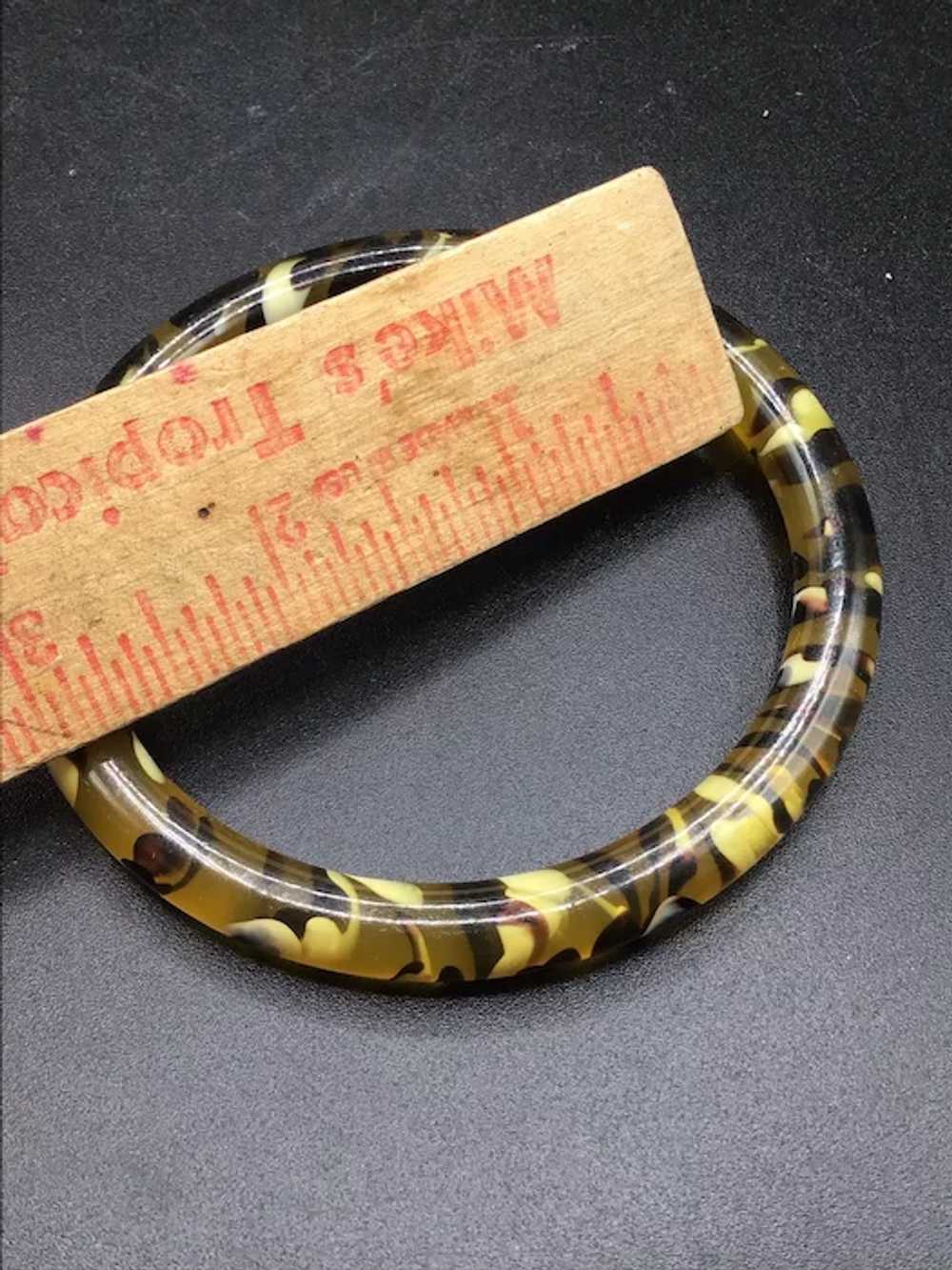 Vintage Animal Print Plastic Bangle Bracelet Tige… - image 5