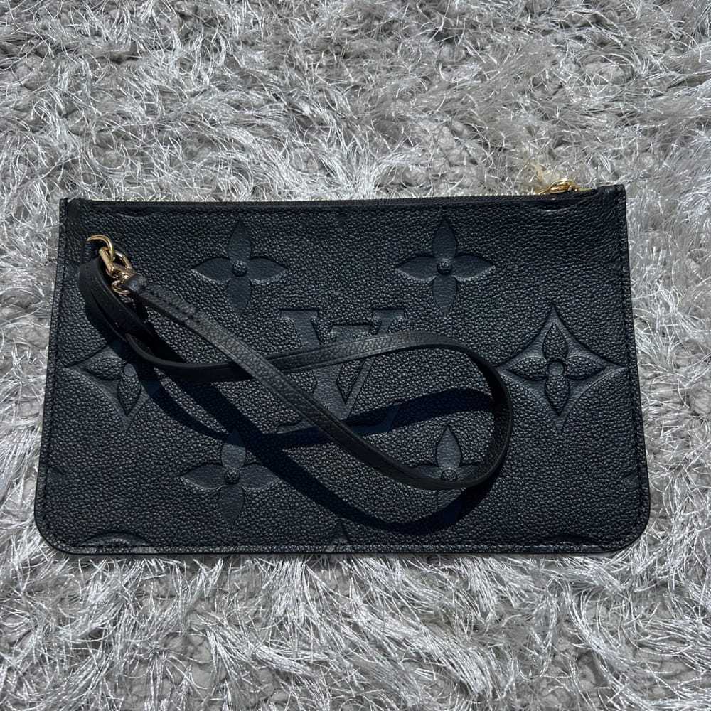 Louis Vuitton Neverfull leather clutch bag - image 2