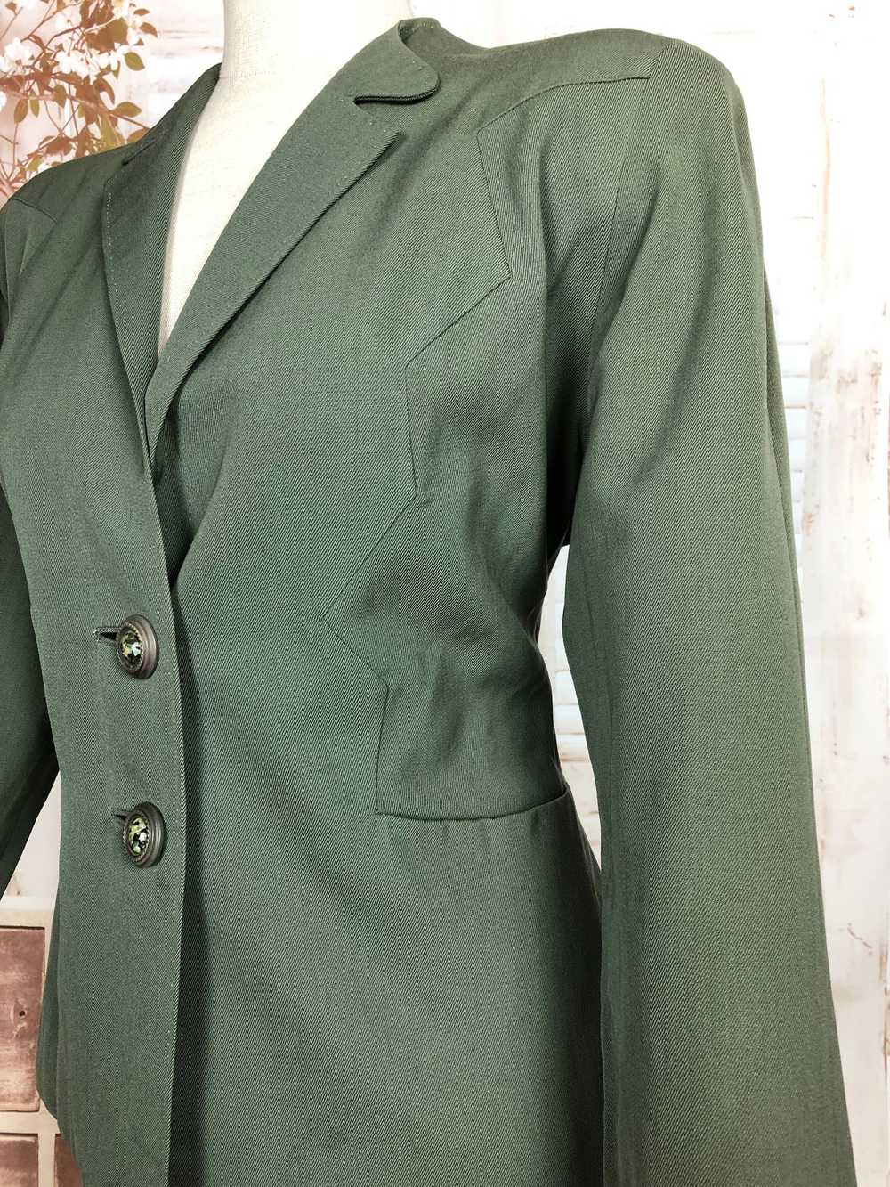 Stunning Original 1940s Vintage Sage Green Blazer… - image 12