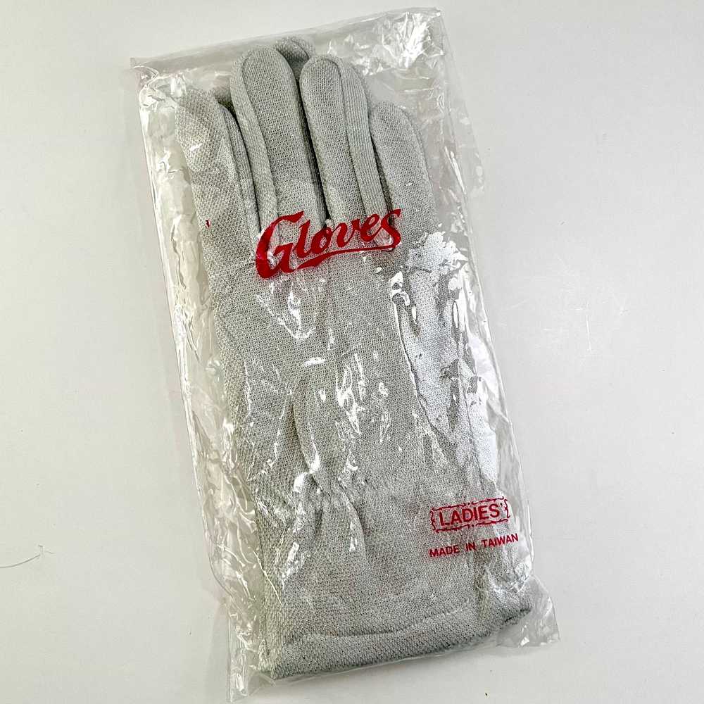 Late 70s/ Early 80s Metallic Silver Stretch Gloves - image 4