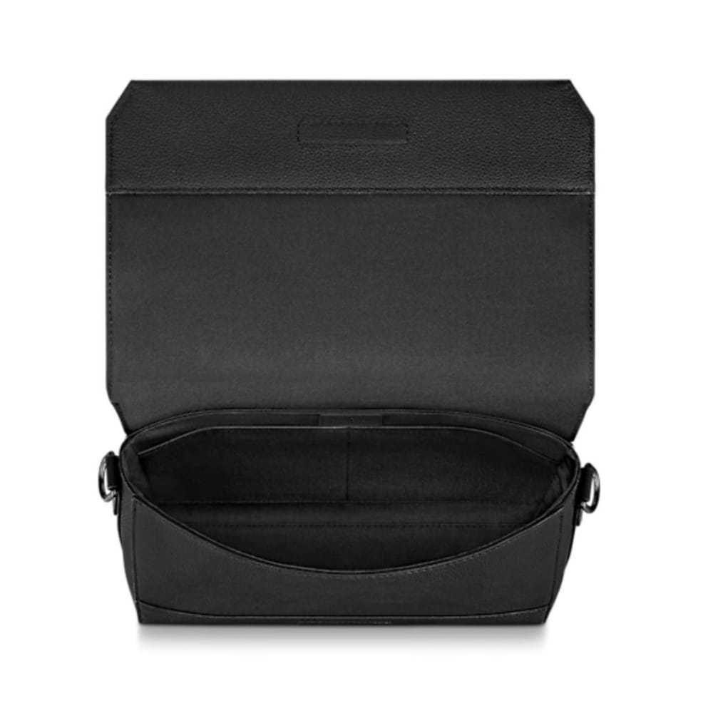 Louis Vuitton District leather handbag - image 6