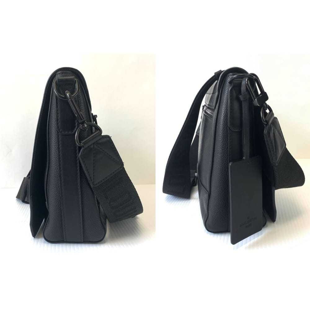 Louis Vuitton District leather handbag - image 8