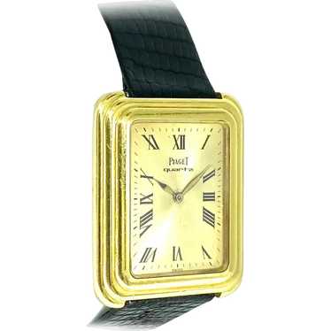 Piaget Stepped Case 18k Solid Gold Watch circa 198
