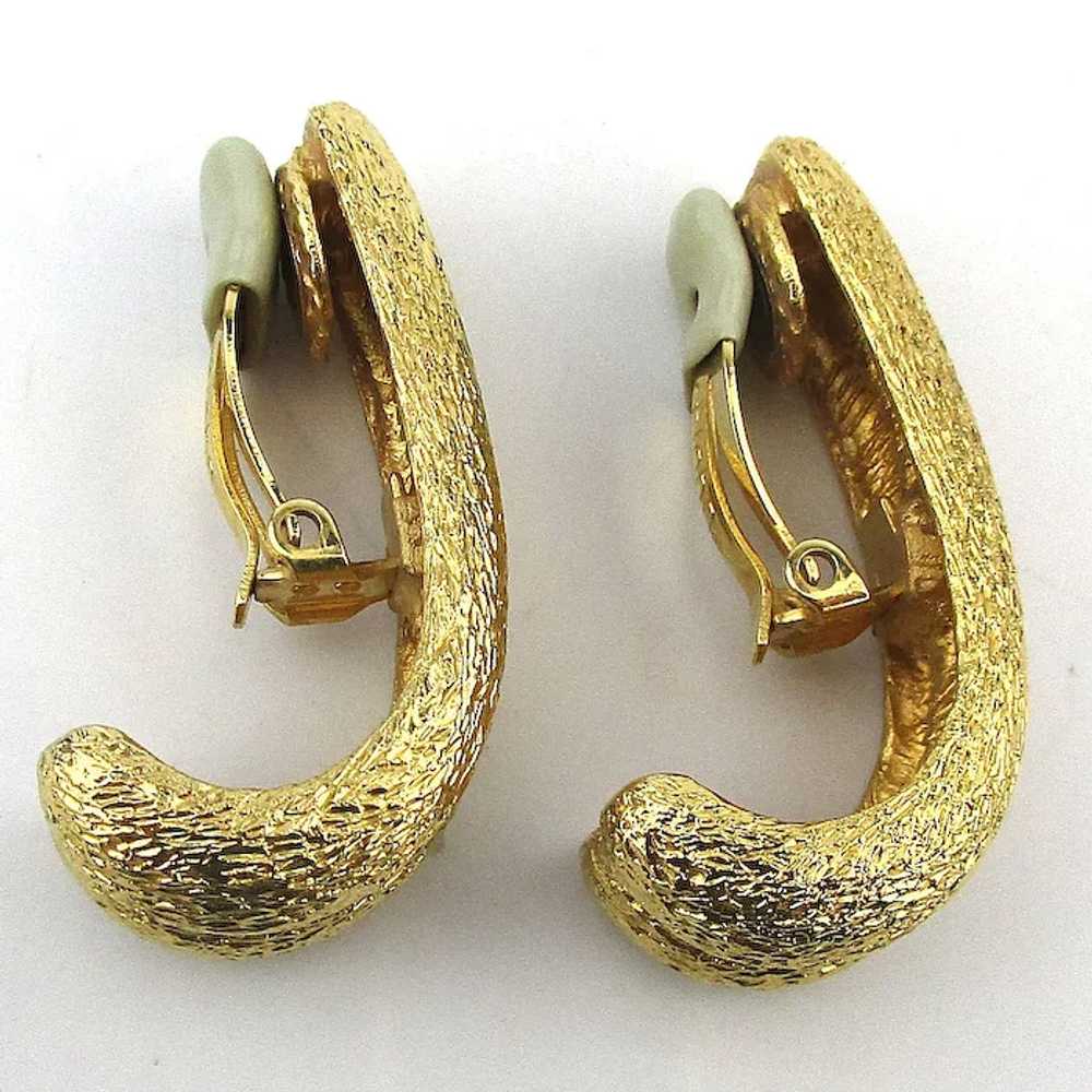 St. John Goldtone Rhinestone Curve Clip Earrings - image 4