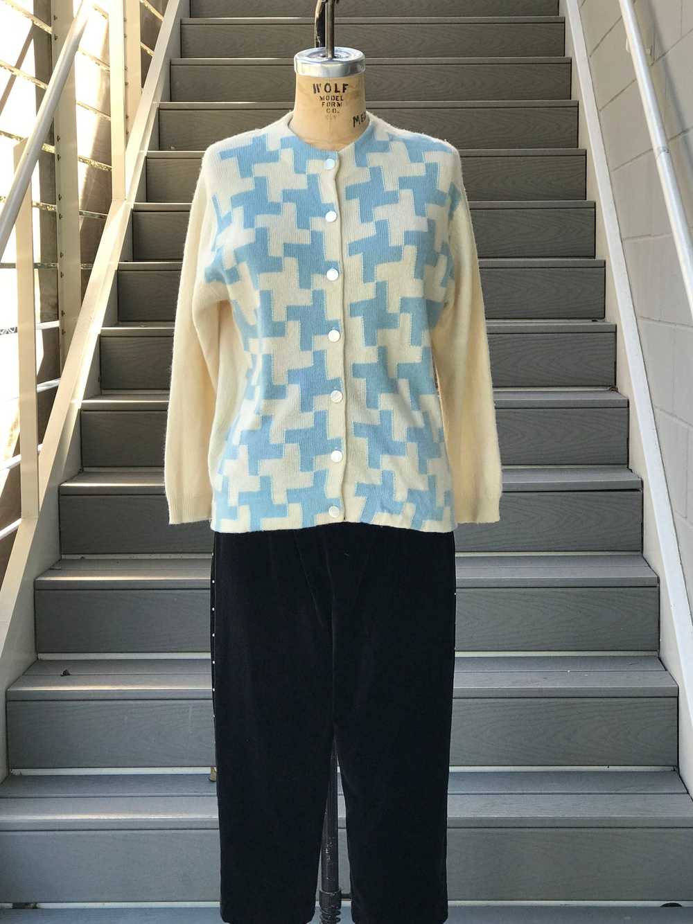 1960s Powder Blue and Cream Cashmere Cardigan Mad… - image 2