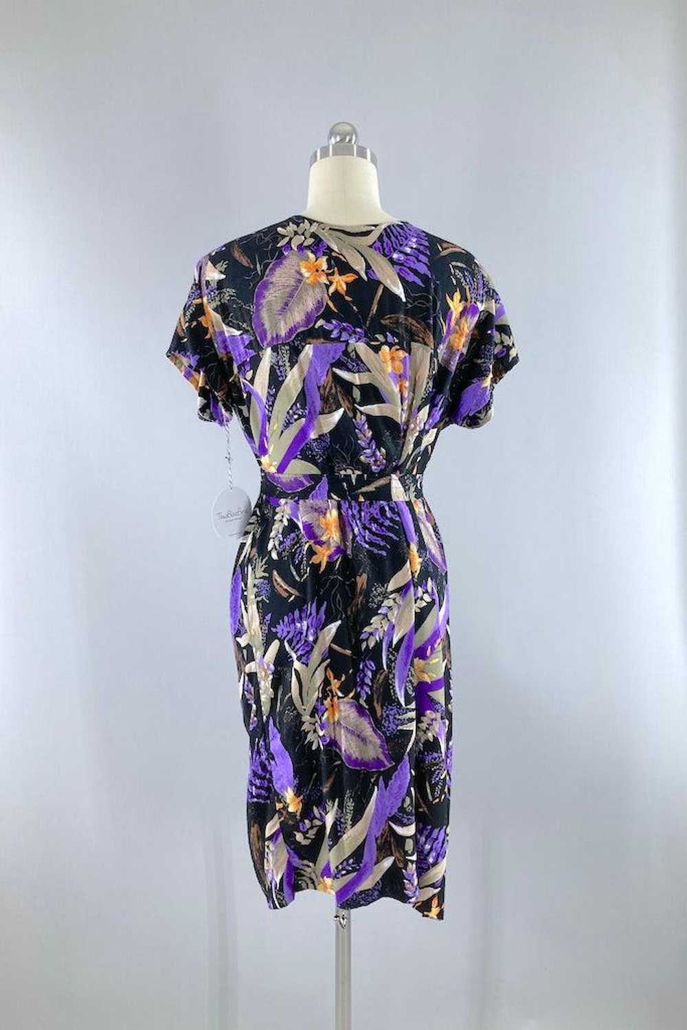 Vintage Black & Purple Hawaiian Aloha Dress - image 4