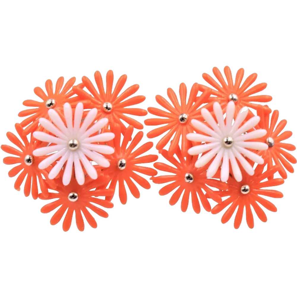 Earrings Daisy Style Flower Orange White Book Pie… - image 1