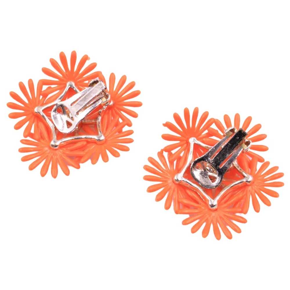 Earrings Daisy Style Flower Orange White Book Pie… - image 4