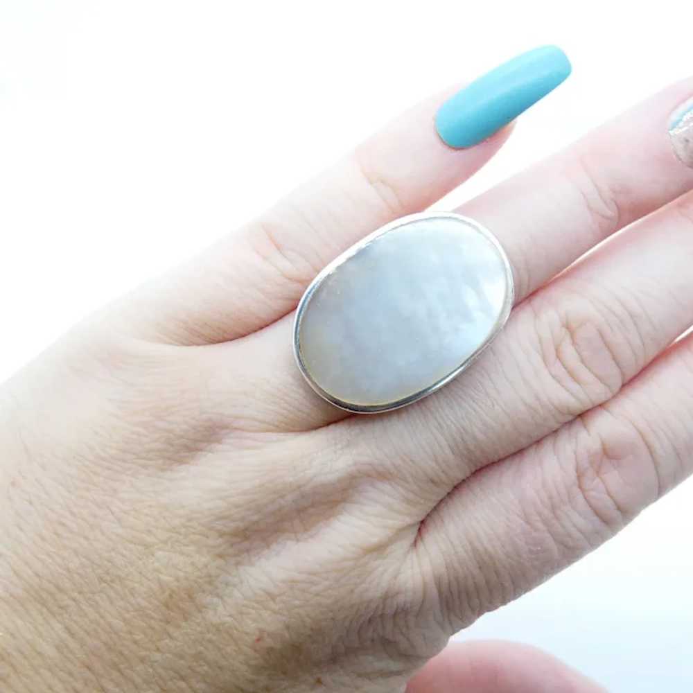 LARGE Mother Of Pearl Sterling Silver Ring - image 7