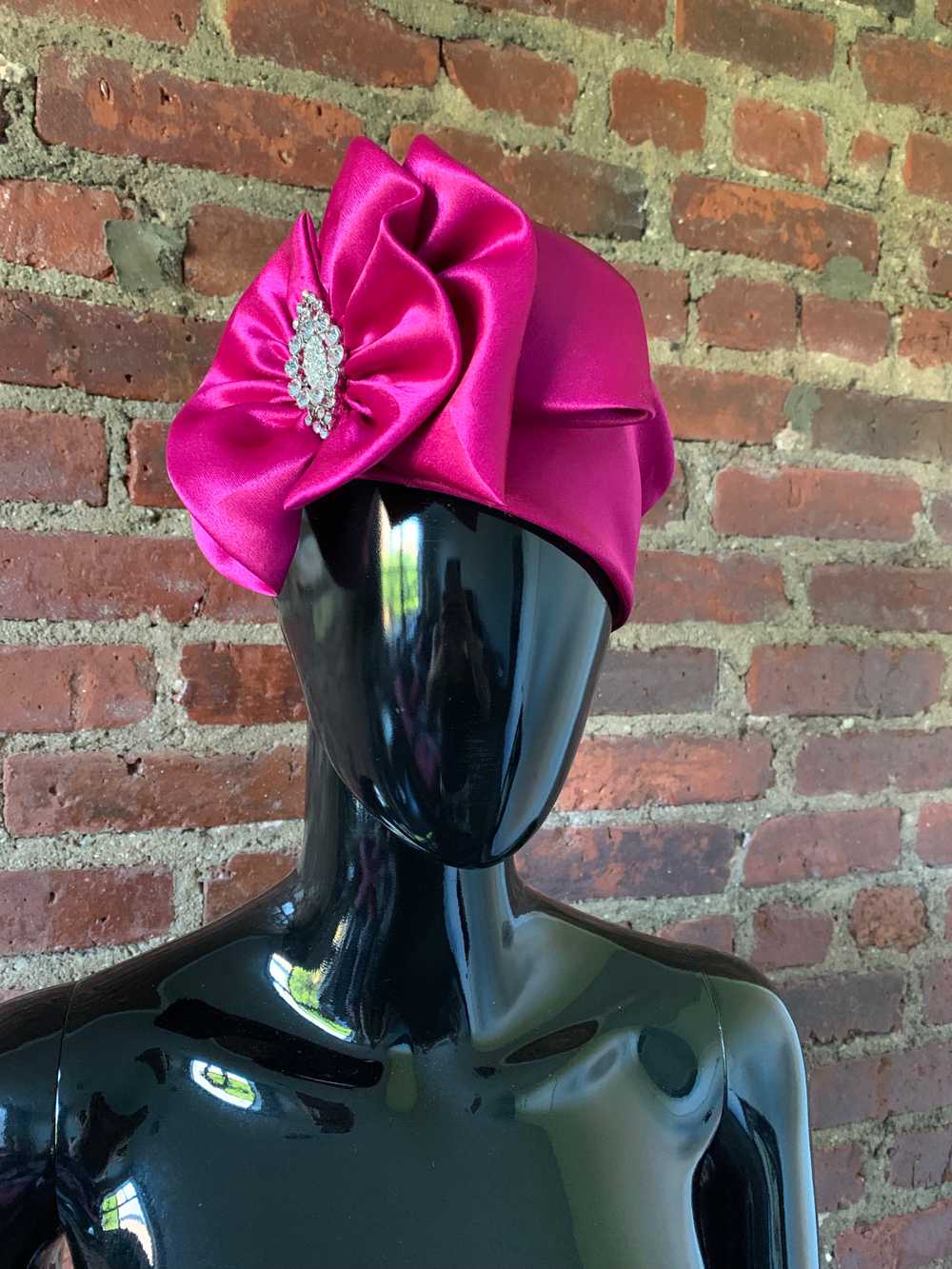 80s Fuchsia Bow Hat with Crystal - image 1