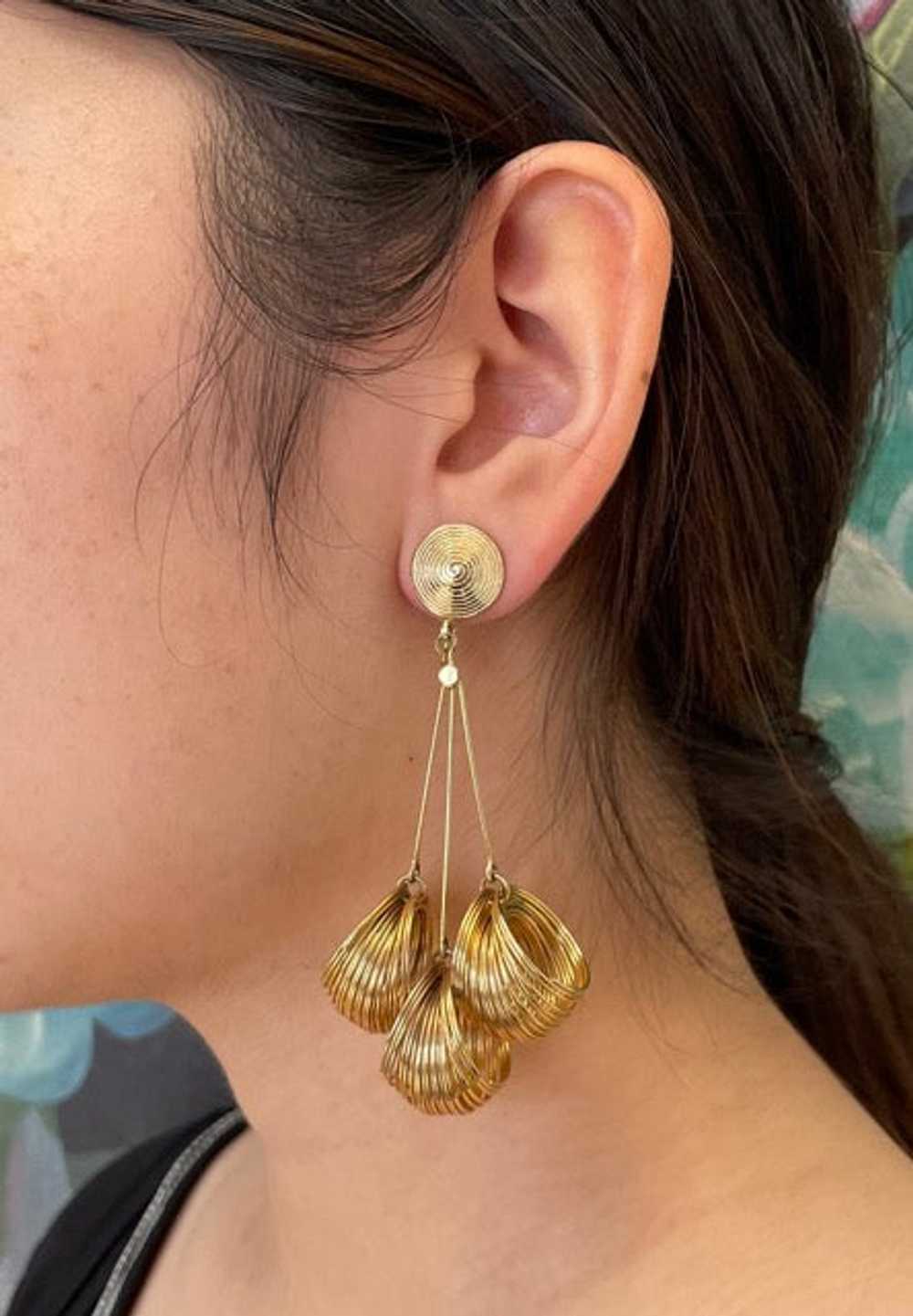 Wire Hoop Gold Metal Drop Clip Earrings - image 2