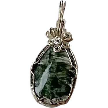 Pendant, Sterling Silver, Seraphinite Gemstone