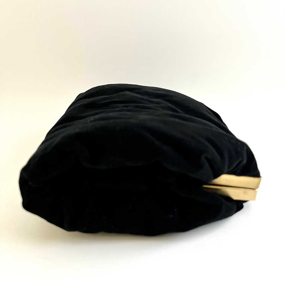 Late 40s/ Early 50s Black Velvet Muff & Change Pu… - image 3