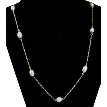 Pretty Vintage 14K Gold Pearl Necklace
