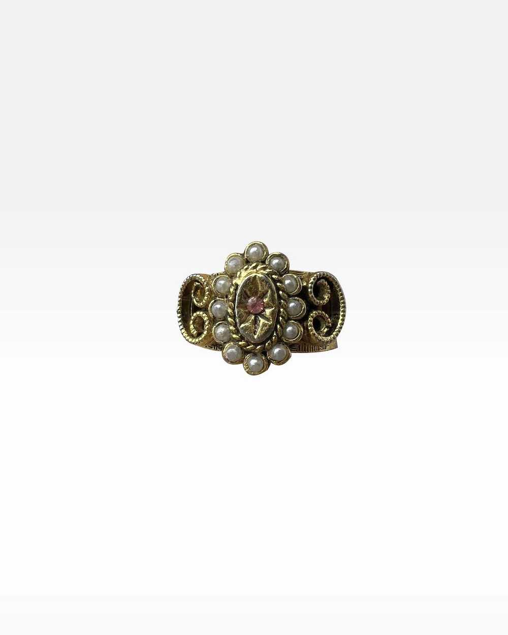 Gold Metal Pink Rhinestone and Faux Pearl Ring - image 3