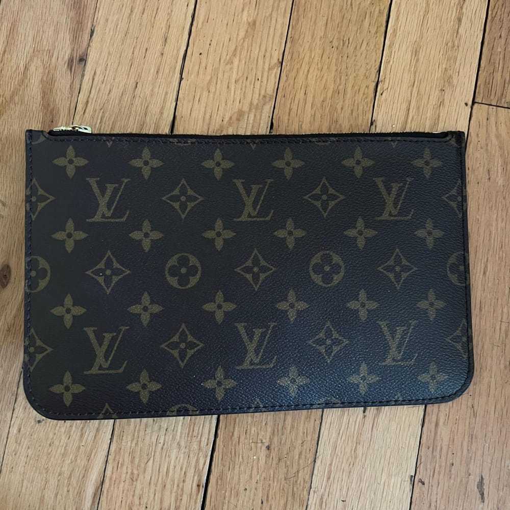 Louis Vuitton Neverfull cloth clutch bag - image 9