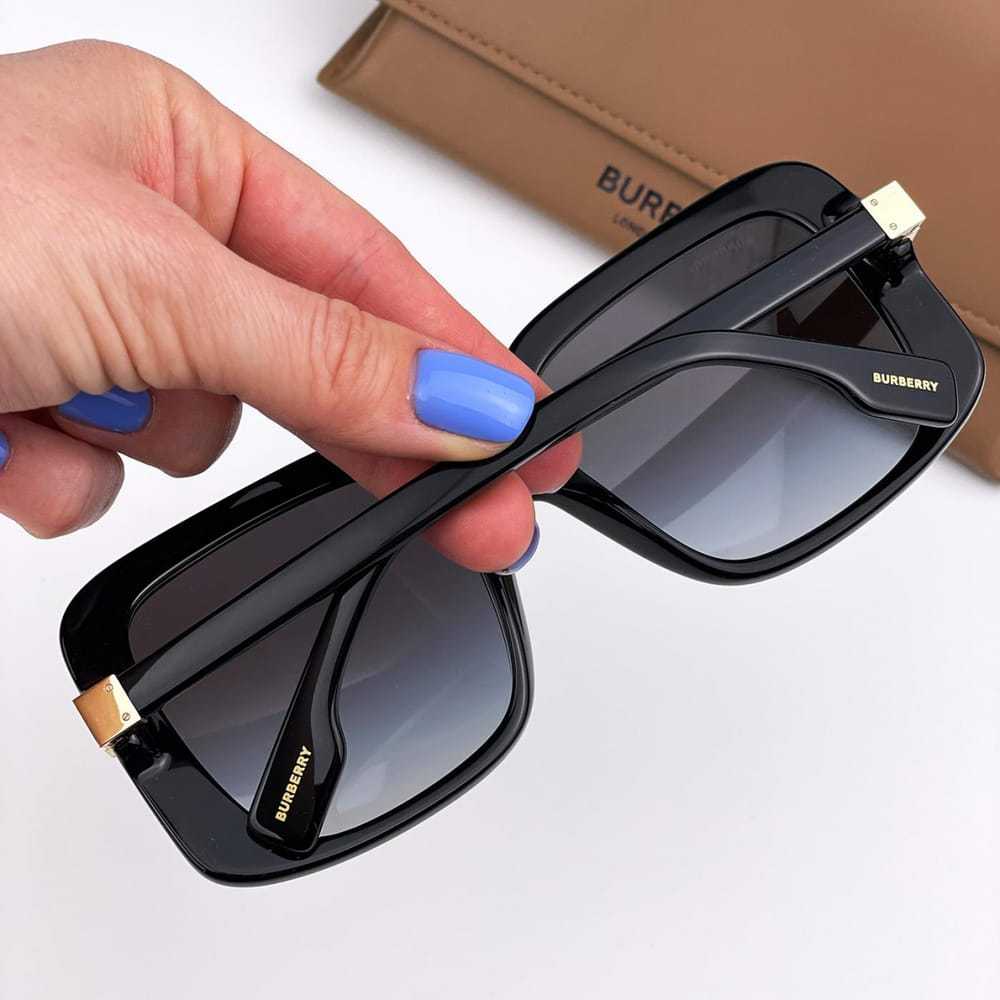 Burberry Sunglasses - image 4