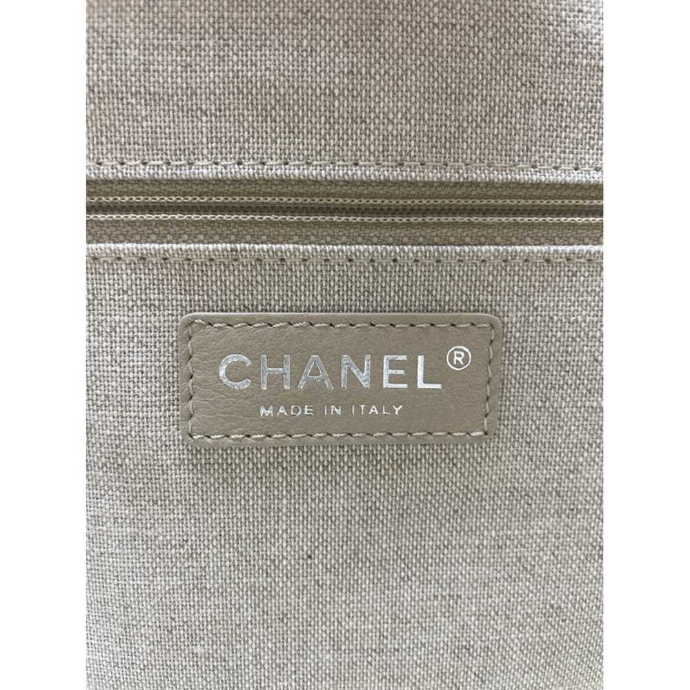 Chanel Deauville leather tote - image 12