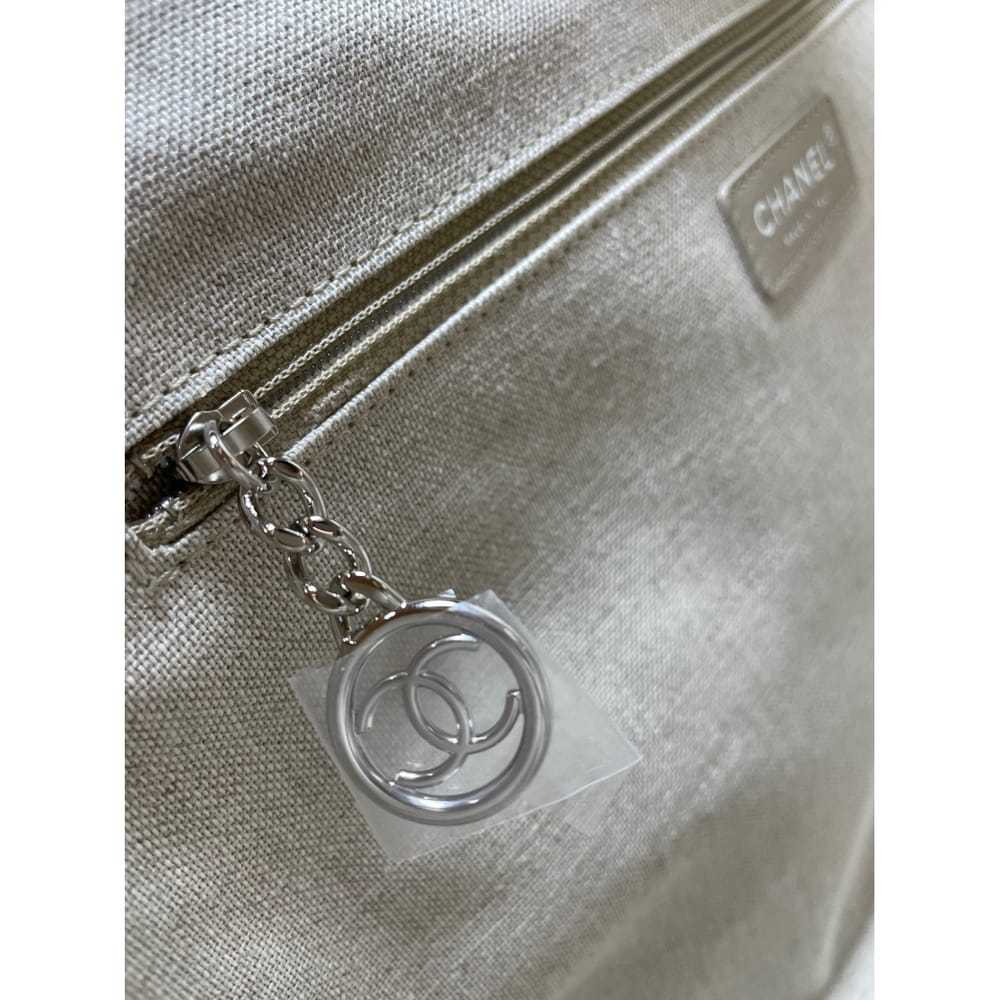 Chanel Deauville leather tote - image 3
