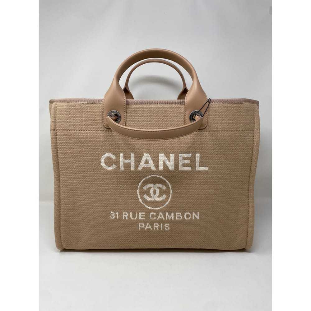 Chanel Deauville leather tote - image 4