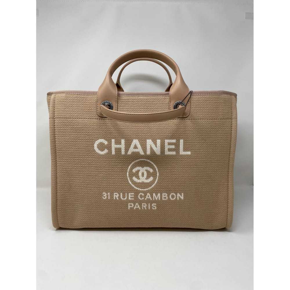 Chanel Deauville leather tote - image 6