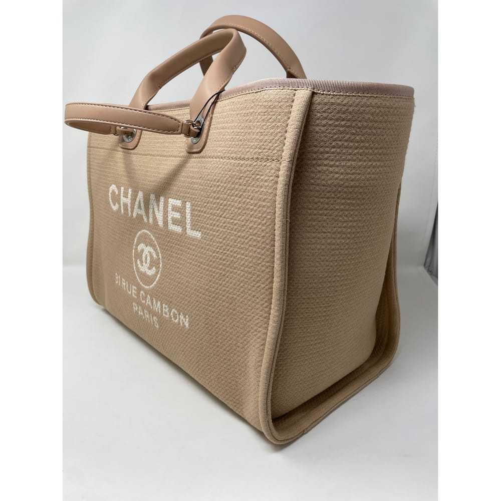 Chanel Deauville leather tote - image 8
