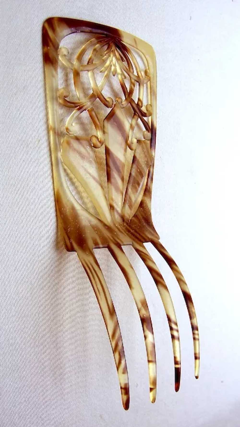 A Spanish style faux shell hair comb from the lat… - image 5