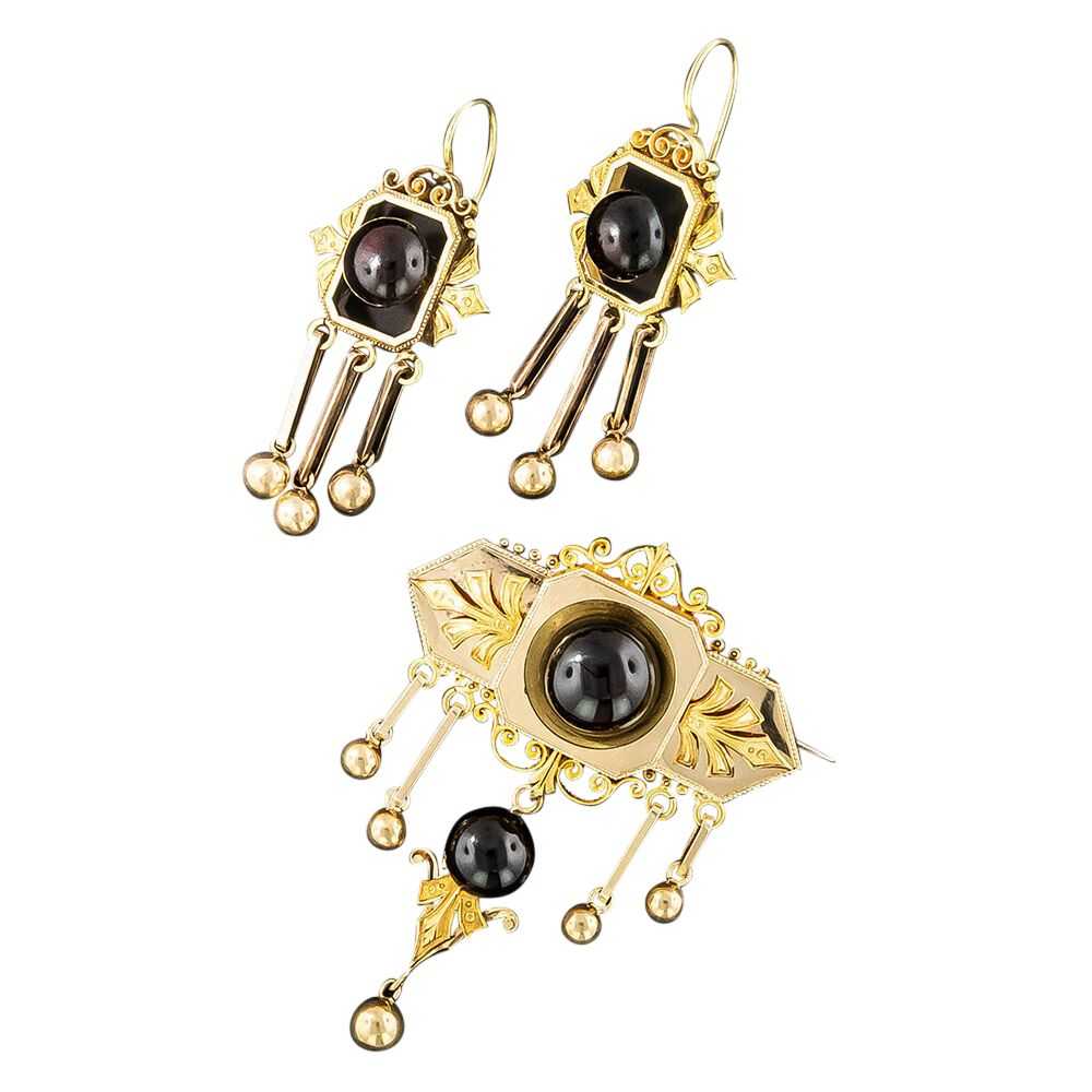 Victorian Garnet Brooch and Earring Suite - image 11