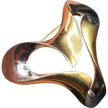 Signed Trifari Modernist Brooch Wavy Abstract Silv