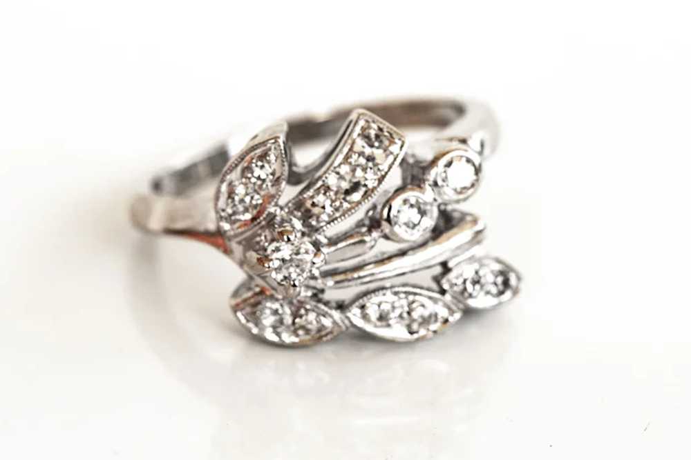 14K Art Deco Diamond Cluster Ring - image 2
