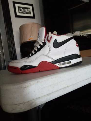 美品★NIKE スニーカー FLIGHT LEGACY ブルズカラー 27.0㎝ Nike flight legacy - Gem